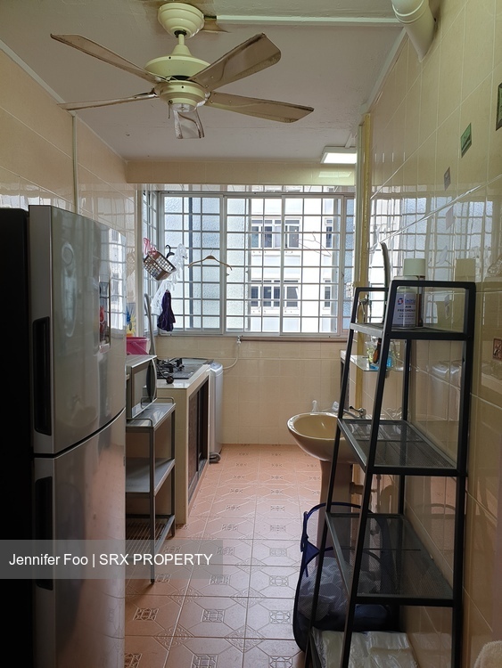 Blk 70 Circuit Road (Geylang), HDB 2 Rooms #584985211